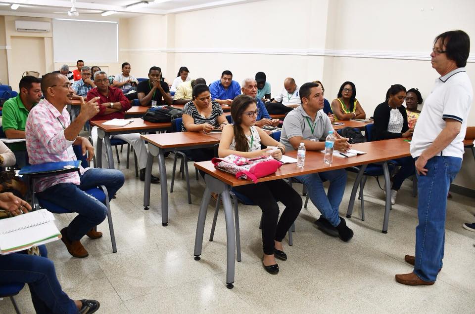 Cesar Lorduy y Arturo Char desde espacios académicos 31