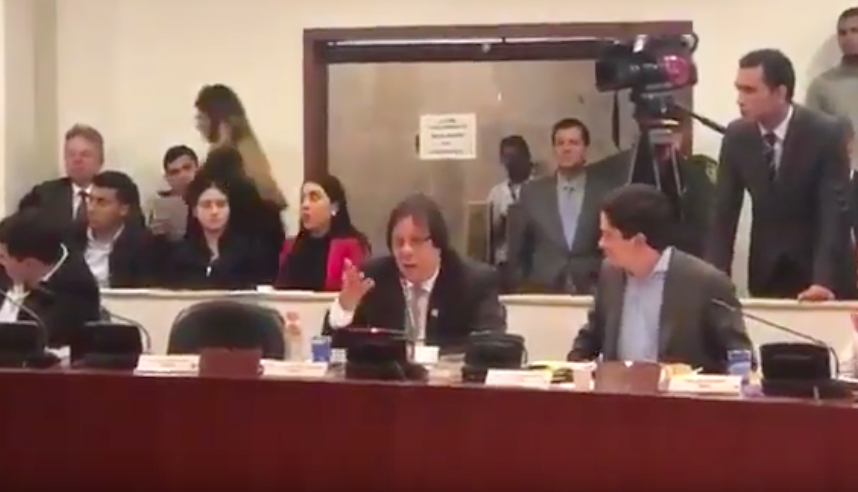 Lorduy votó para hacer de Barrancabermeja un distrito especial en comisión 1