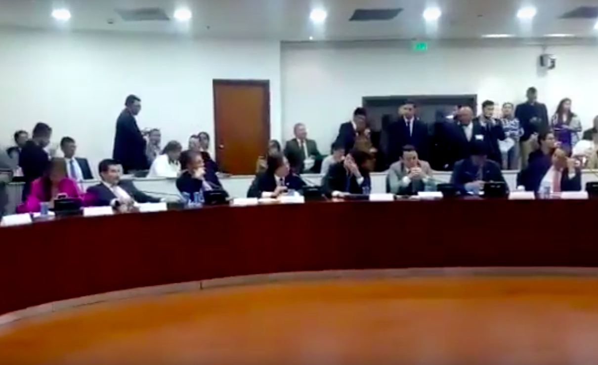 Todo proyecto que establezca prohibiciones debe estudiarse cuidadosamente en plenaria para Lorduy 2