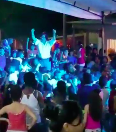 ¡Si por los niños hay que bailar, lo hacemos! 8