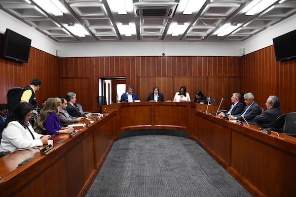 Comisión de seguimiento y vigilancia a organismos de control