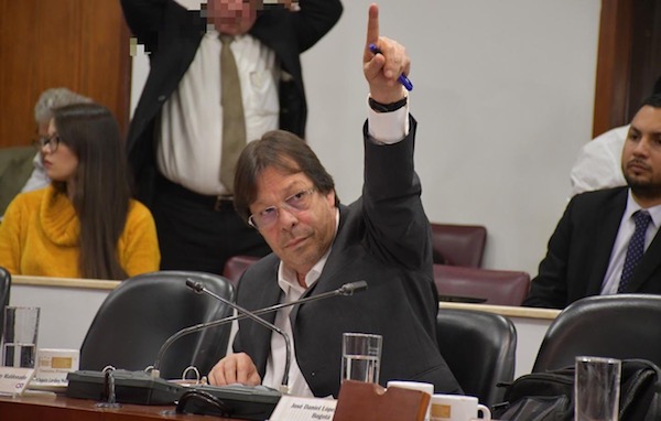 Es un gran paso el que se ha dado, es la cuota inicial esperada por la comunidad para apoyar de forma masiva la iniciativa de cadena perpetua: Lorduy, ponente del proyecto 3