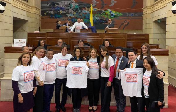 La Cámara cumplió con su labor y aprobó, con amplia mayoría, la prisión perpetua para violadores y asesinos de niños y niñas en segundo debate: Cesar Lorduy 3