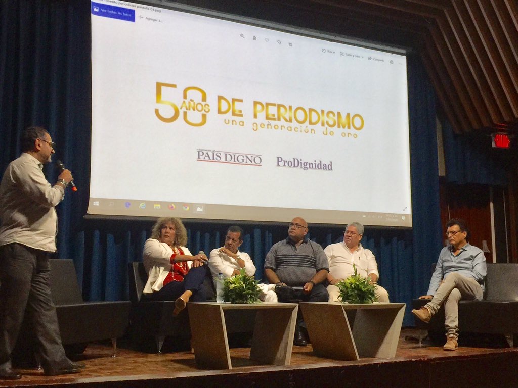 Lorduy modera conversatorio sobre retos del periodismo en el Caribe 3 Lorduy modera conversatorio sobre retos del periodismo en el Caribe 4