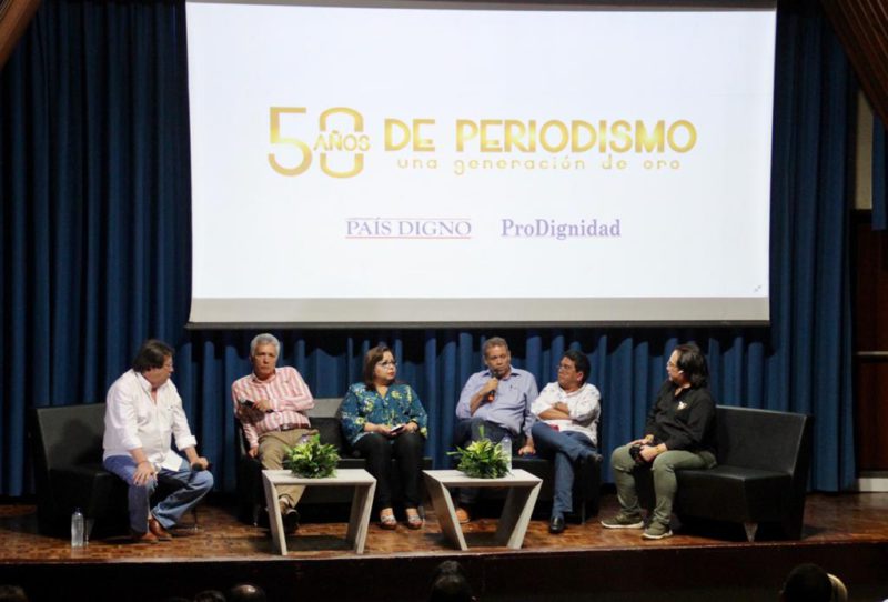 Lorduy modera conversatorio sobre retos del periodismo en el Caribe 2 Lorduy modera conversatorio sobre retos del periodismo en el Caribe 3