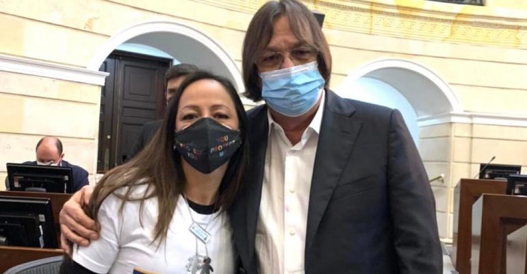 Cesar Lorduy junto a Johana Jiménez