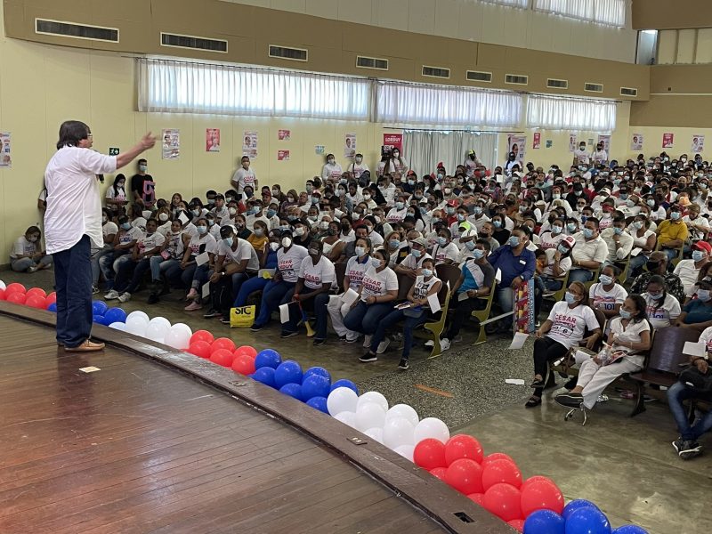 Magnífico evento para respaldar candidatura al senado de César Lorduy 6 Magnífico evento para respaldar candidatura al senado de César Lorduy 7