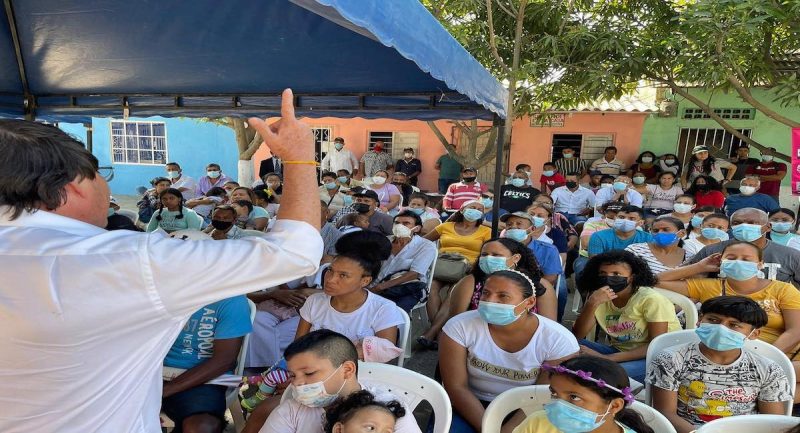 Lorduy llegó al barrio Montes a compartir sus planes para el Senado 2