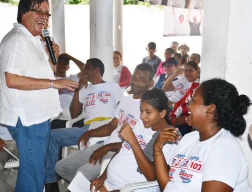 A Campo de la Cruz, en el Atlántico, llegan en campaña César Lorduy Arturo Char 3