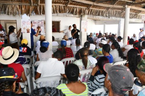 A Campo de la Cruz, en el Atlántico, llegan en campaña César Lorduy Arturo Char 5