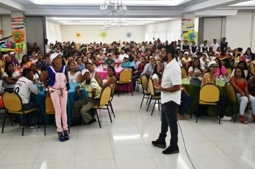 Cesar Lorduy y Arturo Char en encuentros con sectores sociales durante campaña al Congreso 88